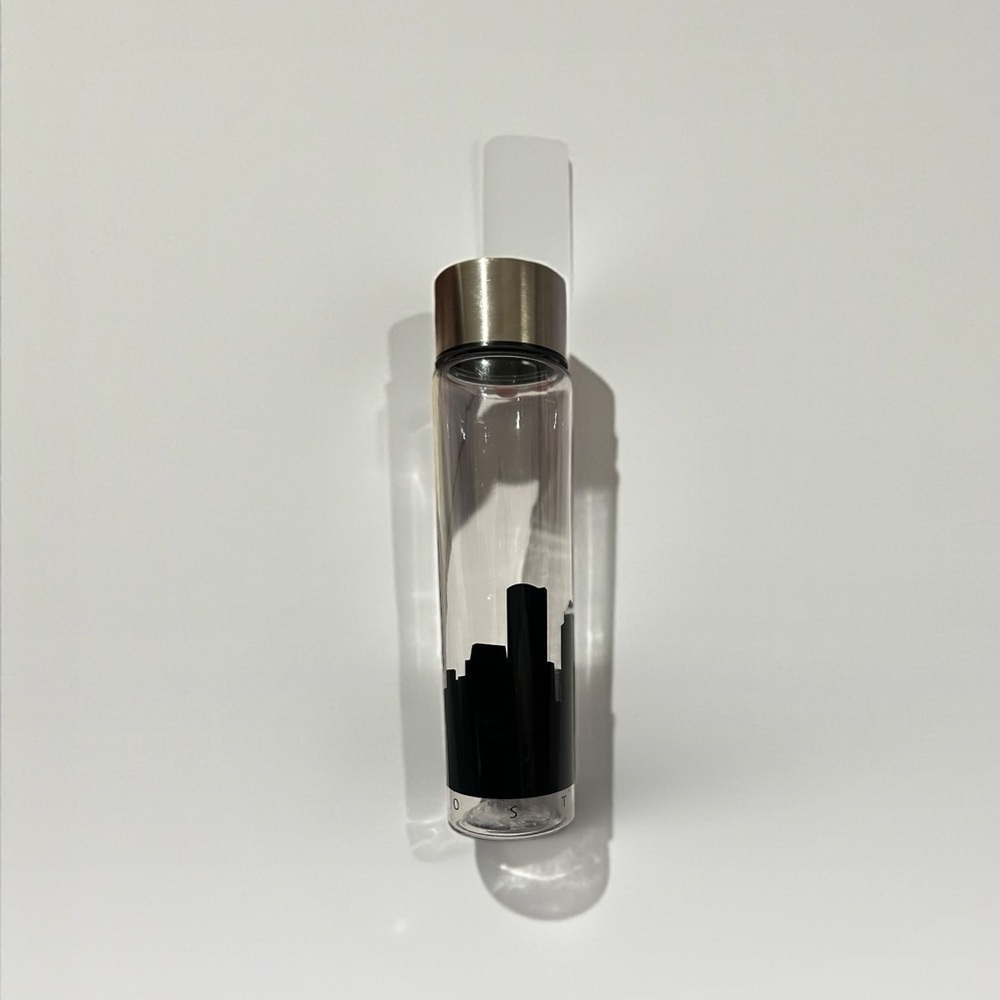 NWT Plastic Boston Skyline 16oz Water Bottle With Metal Lid